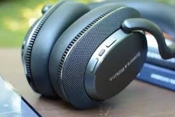 Đánh Giá Bowers & Wilkins Px7 S3: Âm Thanh Đỉnh Cao Với Một Vài Cải Tiến Nhẹ